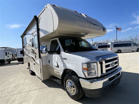 mega rv|22' winnebago motorhome for sale.